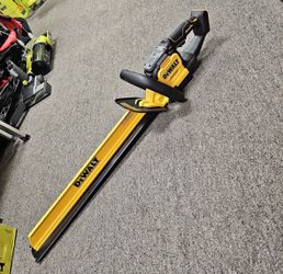 DEWALT 20V MAX XR 24 in. Cordless Battery Powered Hedge Trimmer and Hedge Sweep (Tool-Only)
