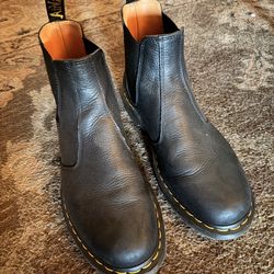 Dr. Martens Ambassador Leather Chelsea Boots