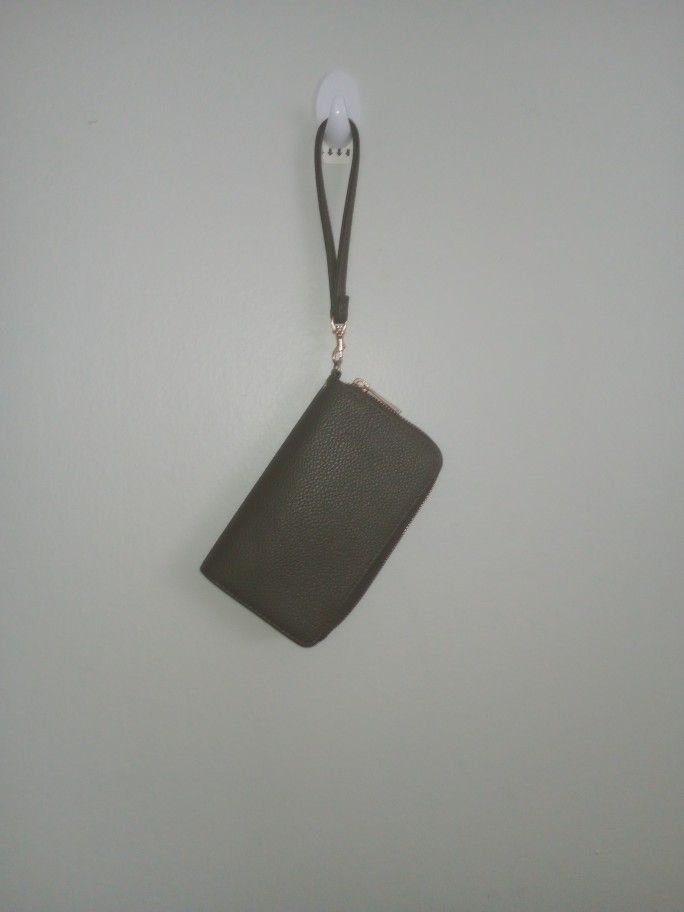 Green Wristlet