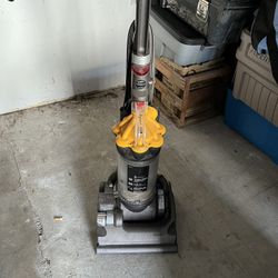 Dyson Vacuum 