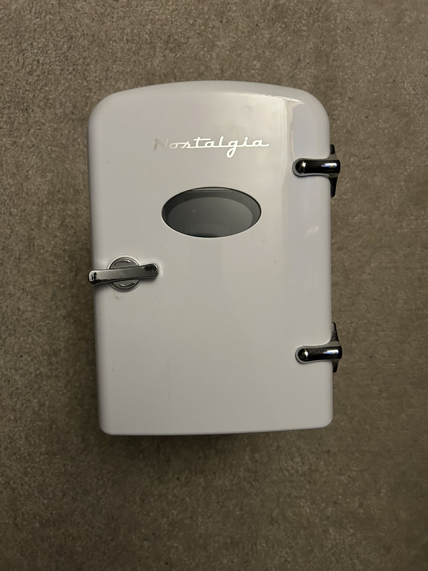 Nostalgia mini fridge