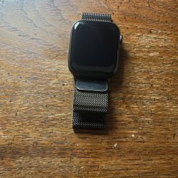Apple Watch Series 6 (GPS)