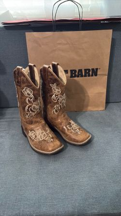 Leather boots