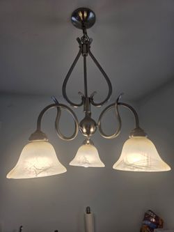 Free overhead light