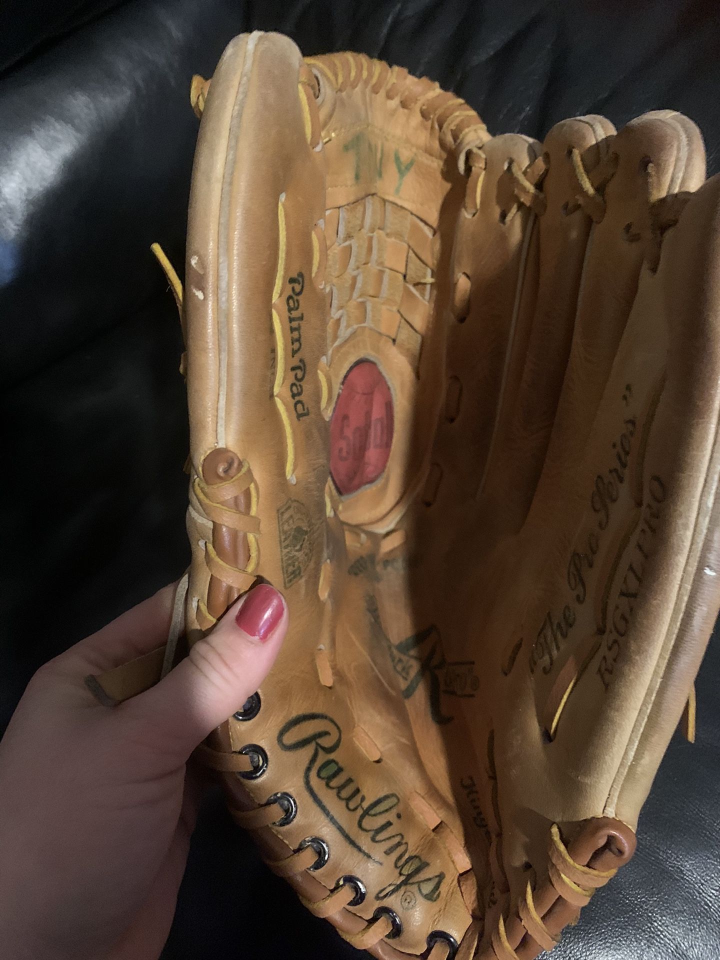 Leather Baseball Glove