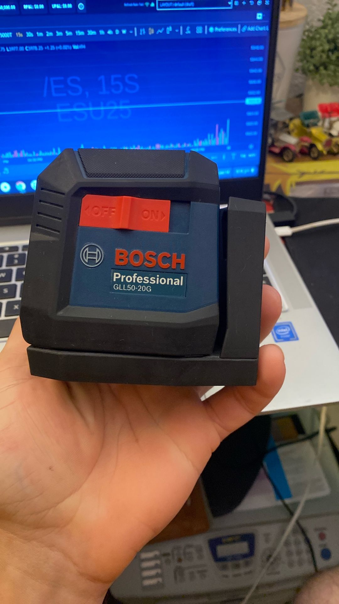 Bosch 65 Foot Green Multi Self Leveling Laser With A Dual Powered Battery ( Able To Charge From Usb-C )