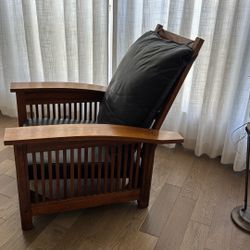 RESTORATION HARDWARE LEATHER MORRIS CHAIR