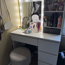 White Make Up Vanity 