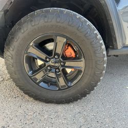 Jeep 18s On 33s