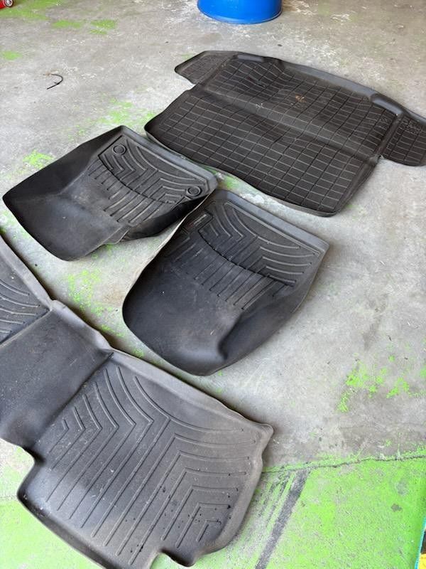 2017 Chevy Malibu Full Floor Mat Set Incl Trunk