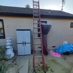 28 Ft. Fiberglass Extension Ladder With Delivery 