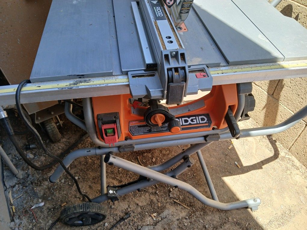 RIDGID 15 Amp 10 in. Portable Pro Jobsite Table Saw with Stand (model R4514).