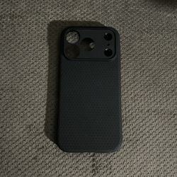 iPhone 17 Pro Spigen Case