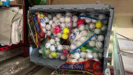 Golf balls for sale