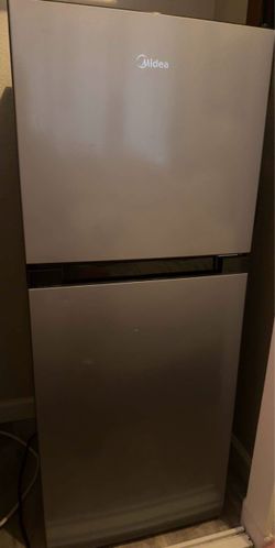 Midea Compact Fridge
