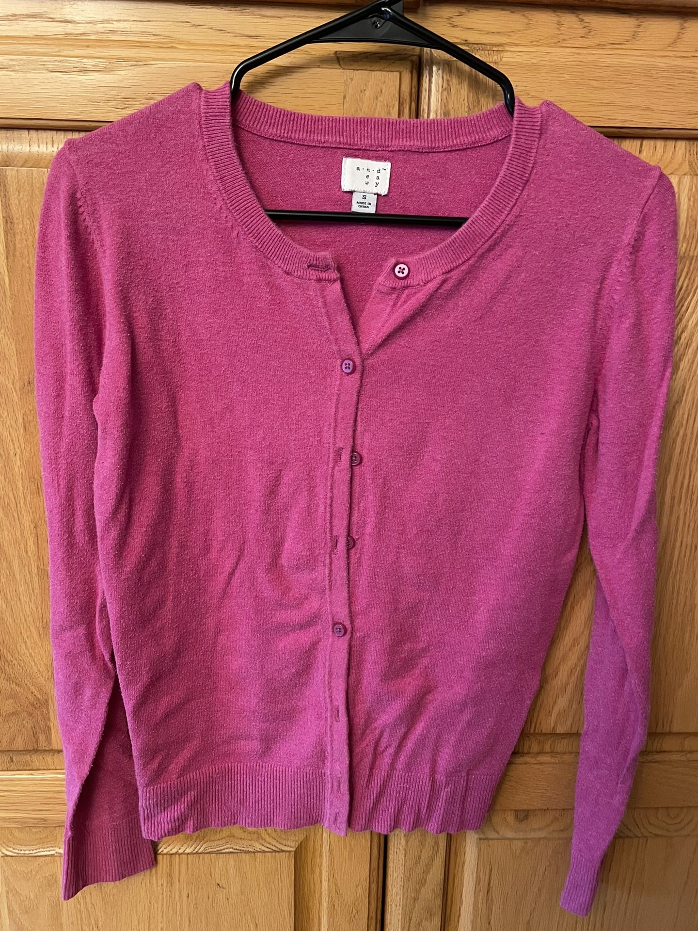 Women’s Cardigan