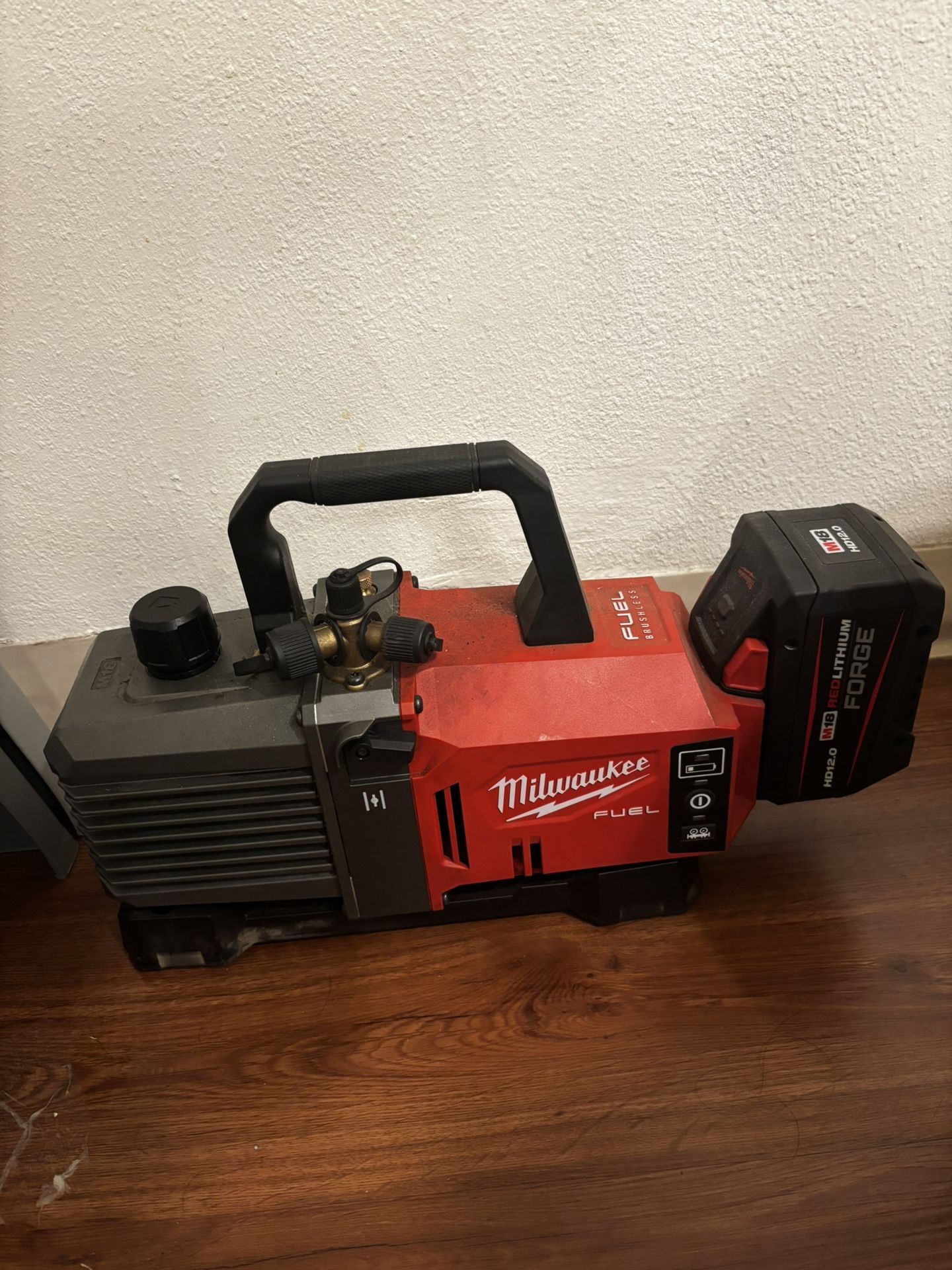 Milwaukee M18 Vacuum Pump HVAC
