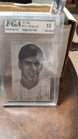 1947 Phil rizzuto rookie card rare card graded by gemmint 10