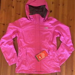BNWT - Women’s North Face Jacket 
