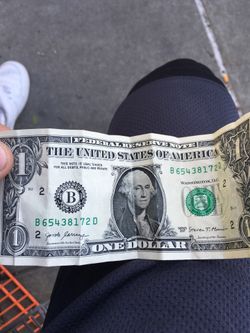 Sequenced one dollar bill1-8