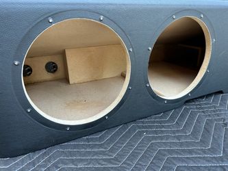 2019+ GM Custom Sub Box (77044 Humble/$300 OBO) No delivery