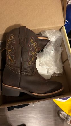 Kids western boots size 13y