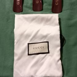 One Gucci Shoe Horn 