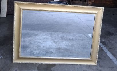 Rectangular gold mirror