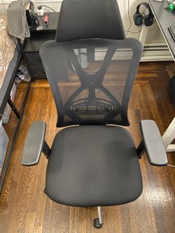 Ergonomic High-Back Full Mesh Desk Chair w/ Headrest & Lumbar