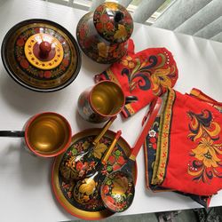 Khokhloma Wooden Dishes 