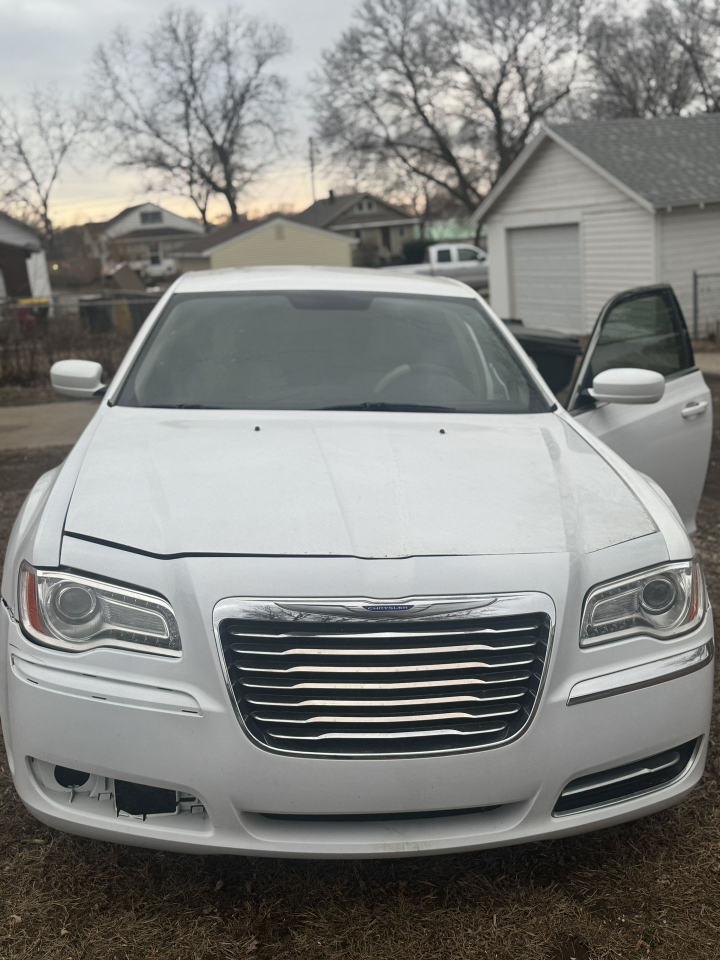 2012 Chrysler V8