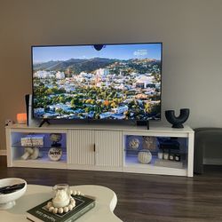 . I know how to sell everything useful in an apartment at a good price, don't hesitate to ask.