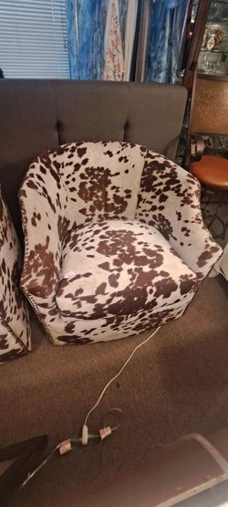 Cowhide barrel chair