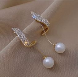 Gold Rhinestone pearl drop dangle earrings