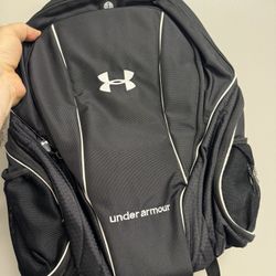 New Under Armour TEAM Black Backpack 