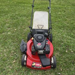 Toro 22" Self-propelled Lawn Mower 