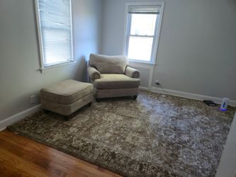 Rug very good condition.!