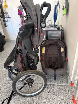 Graco FastAction Fold Jogger Stroller Click Connect Travel System