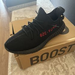 Adidas Yeezy Boost 350 V2 Sneakers