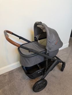 Uppa Baby Vista with Bassinet and Nuna Car Seat