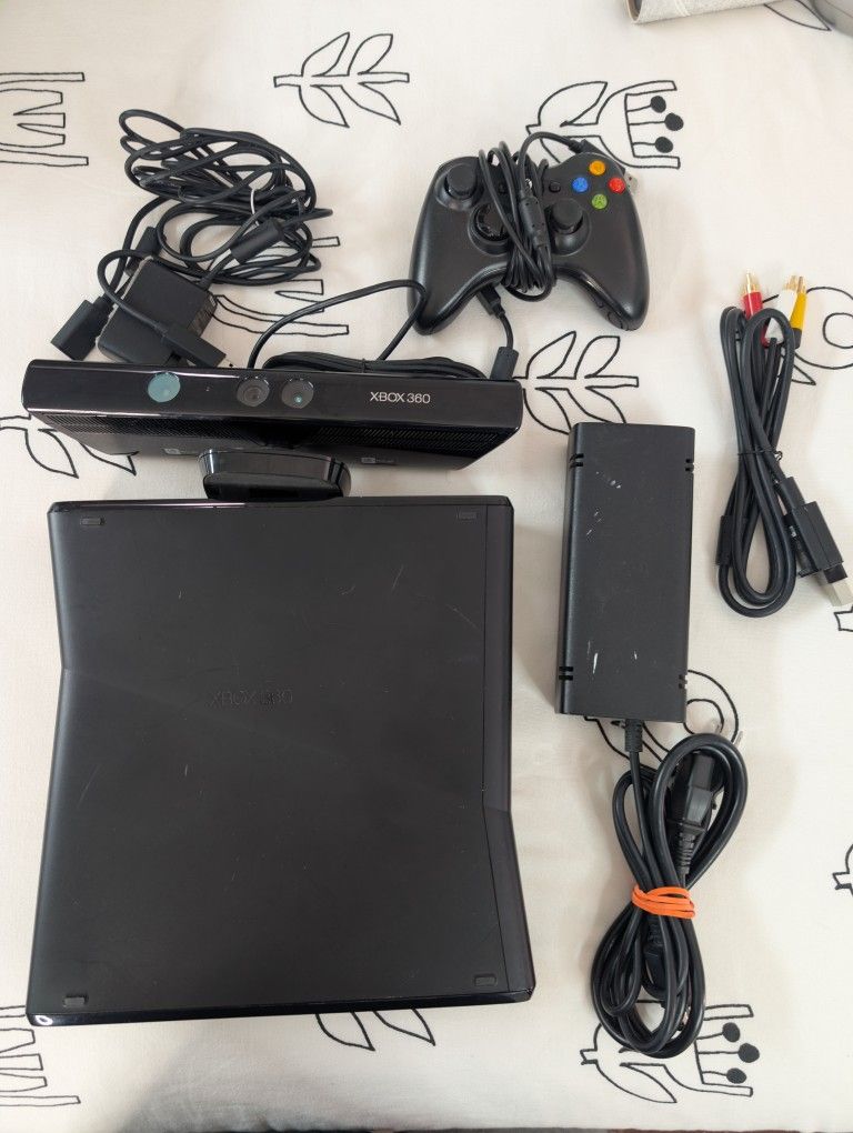 Xbox 360 + Games + 24 Inch OnnTv