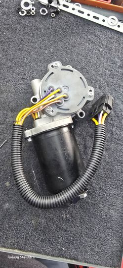 New transfer case motor ram
