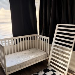 White crib