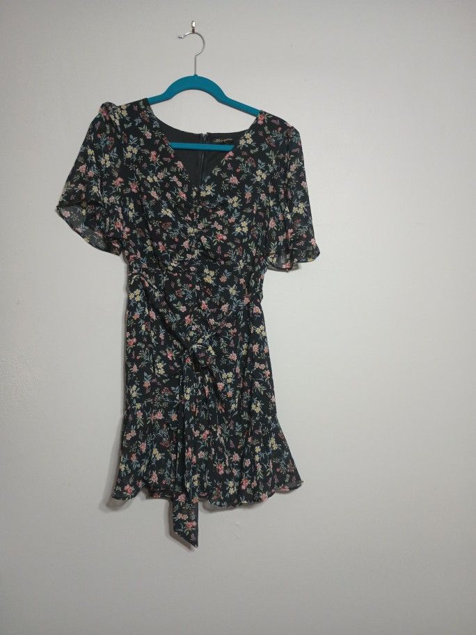 Ladies Short Summer Black Floral Dress - Shinestar Size M