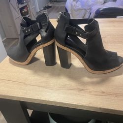 Ralph Lauren Beautiful Heels 