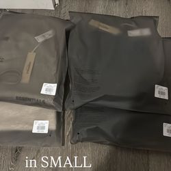 ESSENTIALS SHORTS‼️‼️