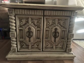 Shabby Chic Cabinet End Table Storage
