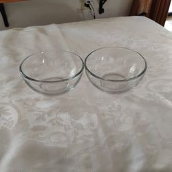 SMALL THICK GLASS MIXING BOWLS 