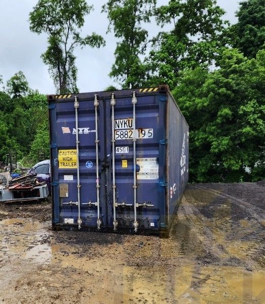 Affordable Storage Containers Available | 20ft & 40ft Shipping Containers | Custom quote by zip code