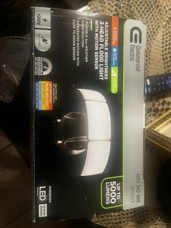 3 Head Flood Light